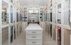 closet-g66285561e_1280