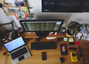 It, Technology