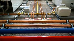 collari-in-acciaio-per-il-fissaggio-di-tubi-in-impianti-industriali